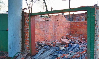Демонтаж гаражей в Комсомольске-на-Амуре, цена от 1798 руб. – услуги под ключ от 2Землекопа-Кмс